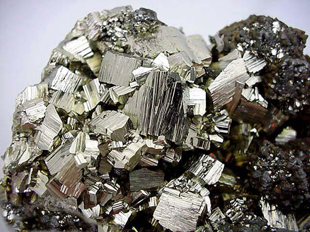 矿产品行业大幅下挫！快用采矿选矿消泡剂，别把资源浪费在泡沫上