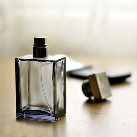 对待香水中的泡沫问题还在唯唯诺诺？果断选择香水消泡剂重拳出击