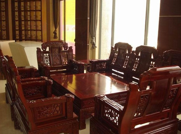 想要你的家具赢得青睐？家具漆消泡剂将会成为你成功的台阶