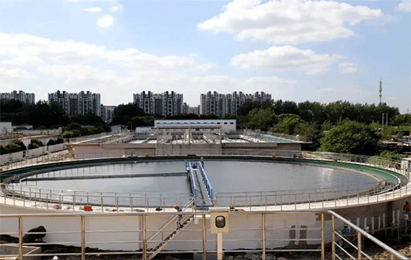 污水处理干净场景