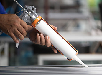 水性粘合剂消泡剂：保护粘接质量，解决泡沫难题